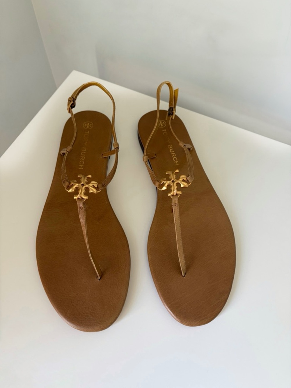 Tory Burch Capri Logo Sandals | Size 11
